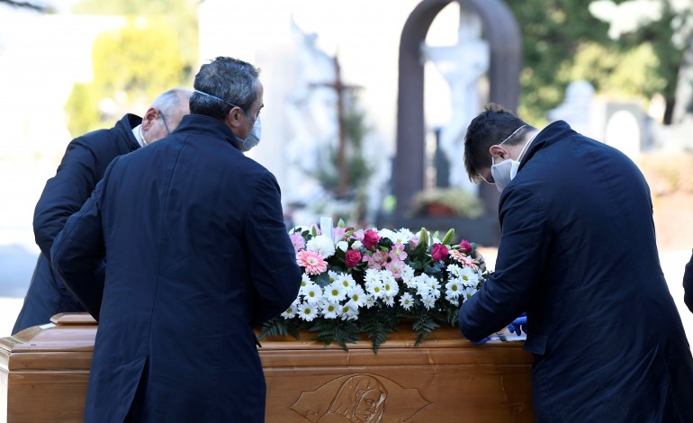 agentes-funerarios-explicam-os-cuidados-e-como-devem-ser-realizados-os-funerais-em-tempo-de-pandemia