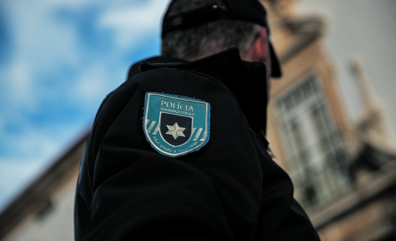 jovem-de-20-anos-detido-em-caldas-da-rainha-por-agressoes-a-avo