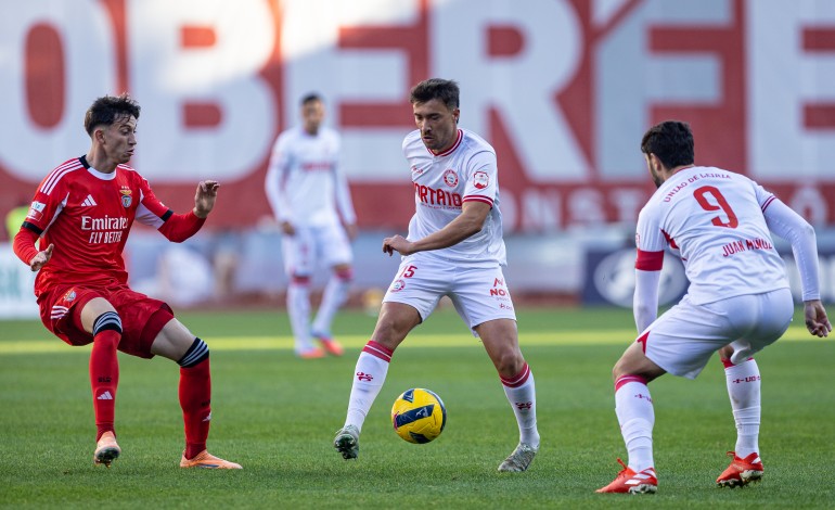 União de Leiria empatou com o Benfica B à 12.ª jornada