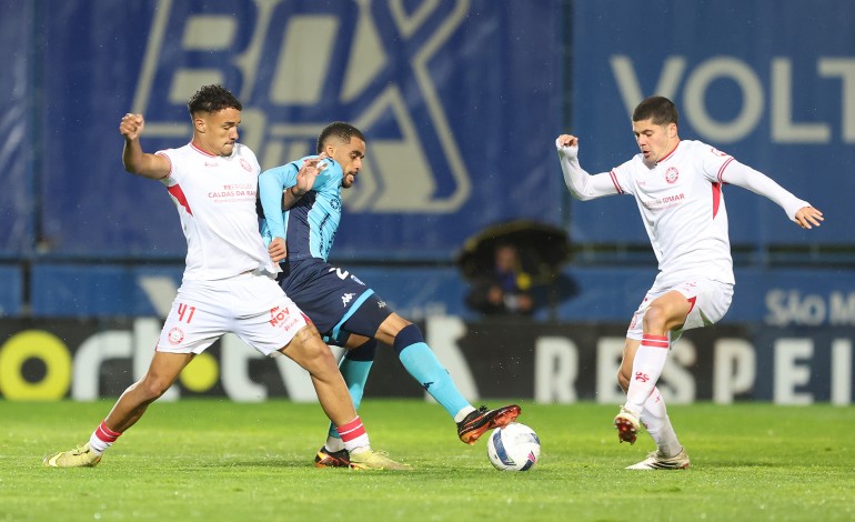 uniao-de-leiria-esperanca-de-chegar-ao-play-off-cai-por-terra