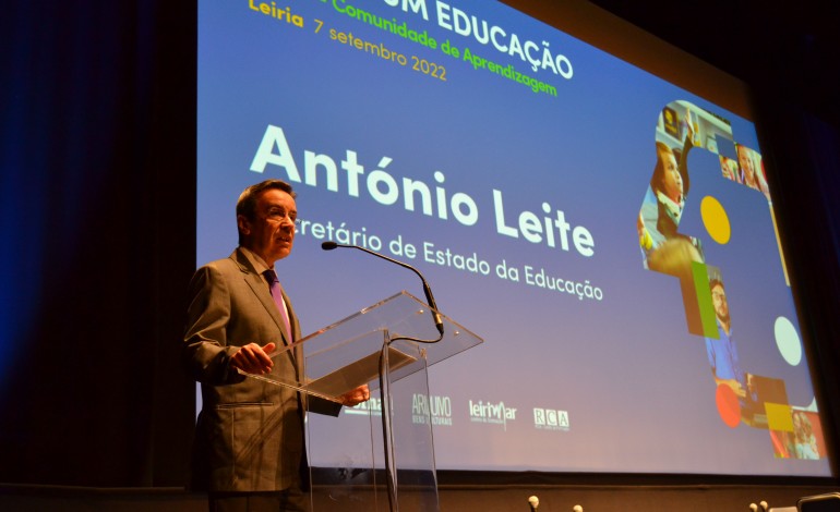 escola-deve-fomentar-felicidade-autonomia-e-espirito-critico