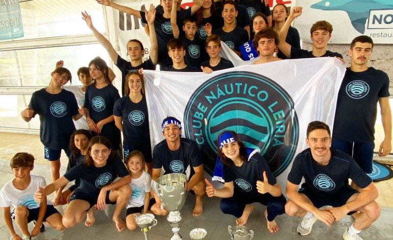 clube-nautico-de-leiria-conquista-titulo-de-campeao-distrital-de-natacao-pura