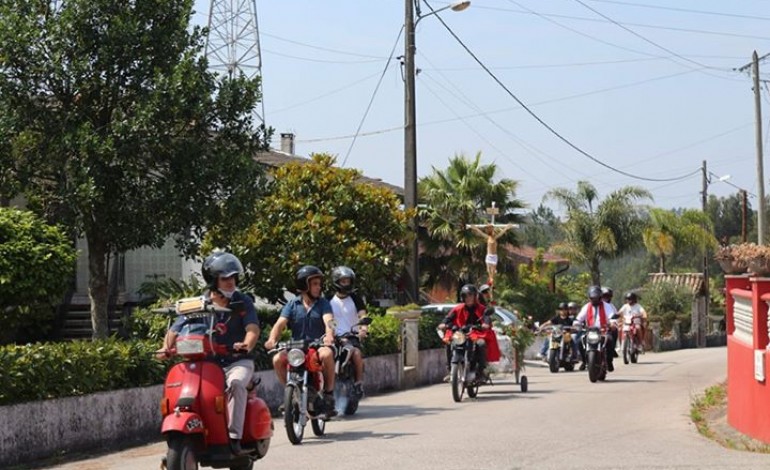 Cortejo percorreu principais ruas das paróquias