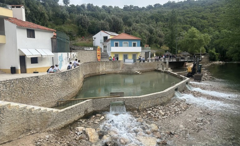 Nora existente no local, que "faz parte da história do Agroal", será recolocada