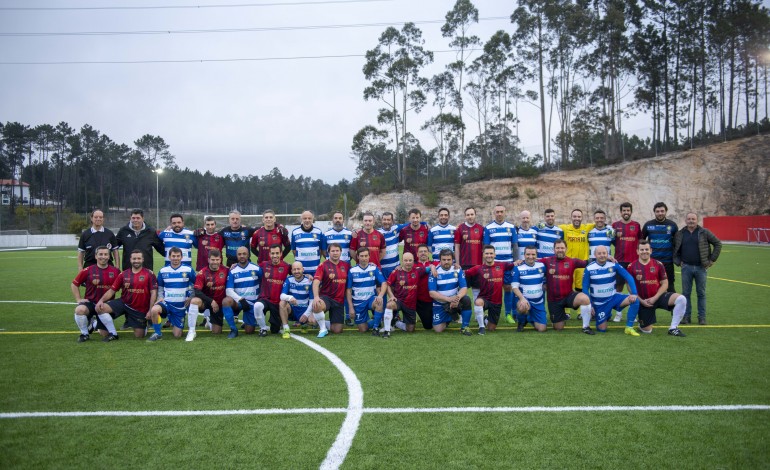 pendurar-as-chuteiras-e-deixar-o-futebol-para-os-veteranos-nao-e-opcao