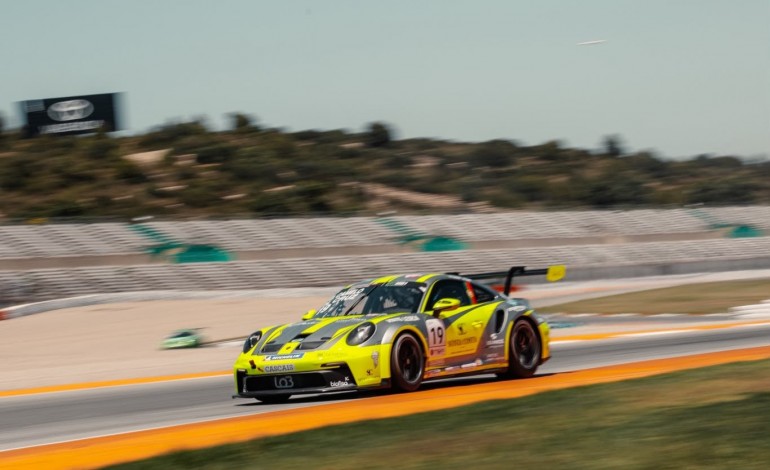 henrique-cruz-abandona-porsche-sprint-challenge-iberica-apos-batida-numa-barreira-de-proteccao