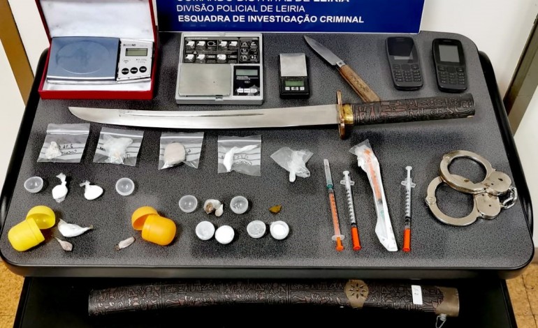 psp-de-leiria-detem-homem-por-trafico-de-droga-junto-a-escola-primaria