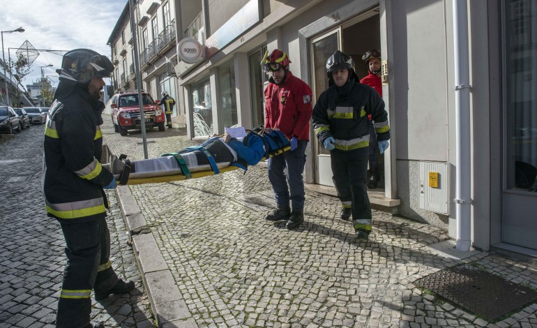 Simulacro de sismo em Leiria