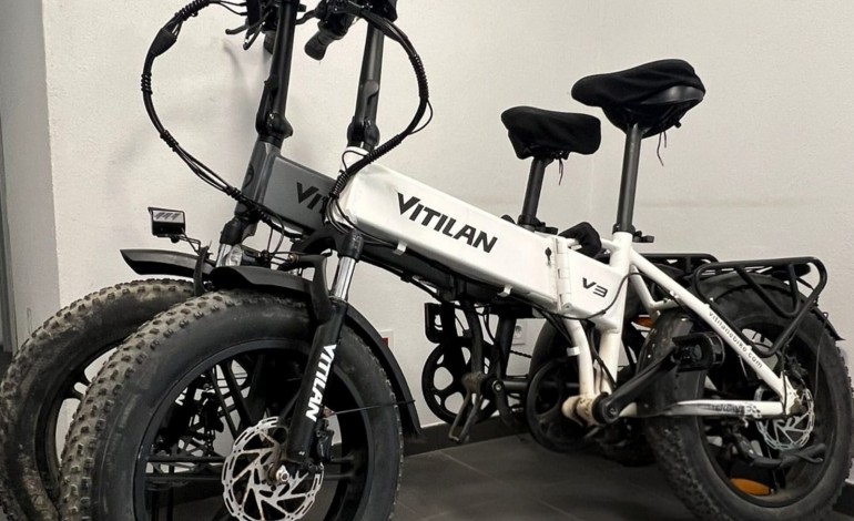 homem-embate-em-carro-estacionado-e-gnr-descobre-bicicletas-furtadas