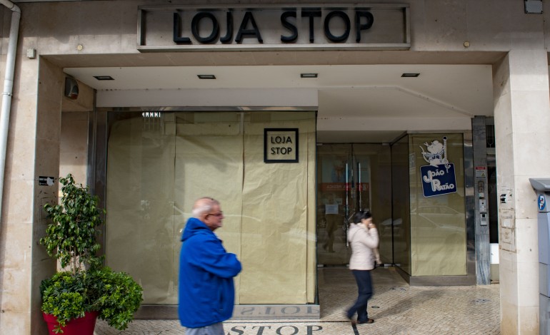 loja-stop-fecha-ao-fim-de-52-anos-para-dar-lugar-a-normal