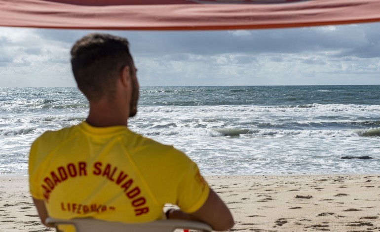 praias-de-peniche-vigiadas-todo-o-ano