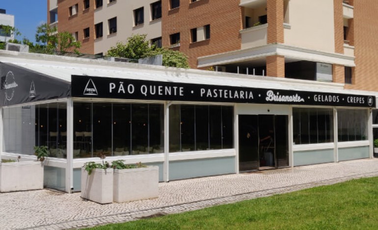 pastelaria-brisa-norte-assaltada-nos-jardins-do-lis