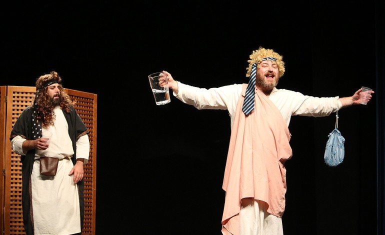 agenda-orquestra-jazz-de-espinho-teatro-solidario-na-marinha-grande-e-francisco-louca-a-falar-sobre-imaginacao-na-arquivo