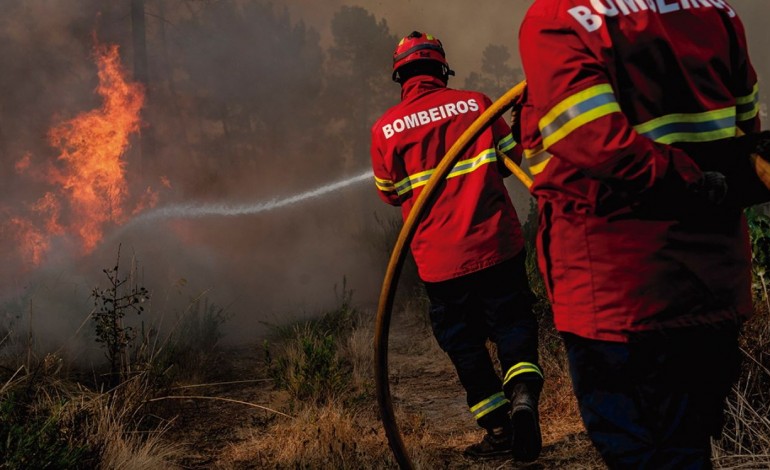 ultima-hora-dois-incendios-em-pombal-mobilizam-mais-de-240-bombeiros-10597