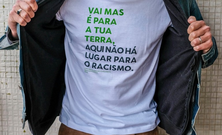 vai-mas-e-para-a-tua-terra-os-15-de-leiria-na-luta-contra-o-discurso-de-odio