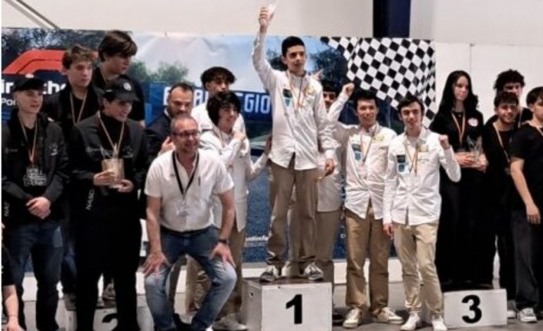 escola-secundaria-afonso-lopes-vieira-venceu-a-final-regional-do-campeonato-f1-inschools