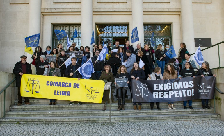 Oficiais de Justiça estão em greve por tempo indeterminado