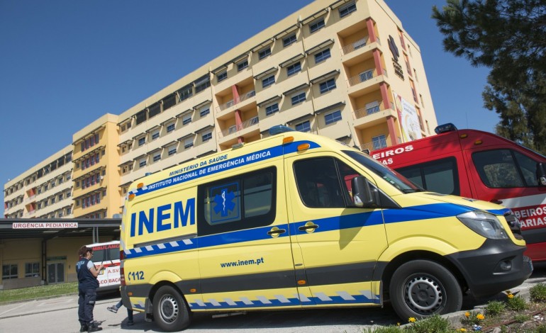 macas-retidas-no-hospital-de-leiria-deixam-dezenas-de-ambulancias-inoperativas-9783