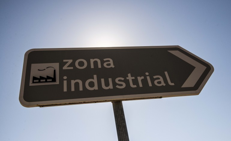 hasta-publica-para-venda-de-lote-na-zona-industrial-de-caldas-da-rainha