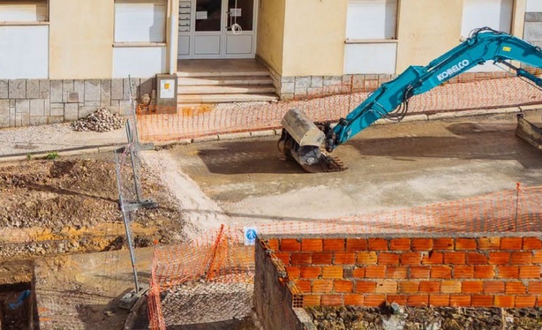 servicos-municipalizados-avancam-com-remodelacao-da-rede-de-agua-em-varias-ruas-de-leiria