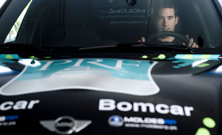 ricardo-porem-compete-no-qatar-ao-volante-de-um-mini-oficial-3712
