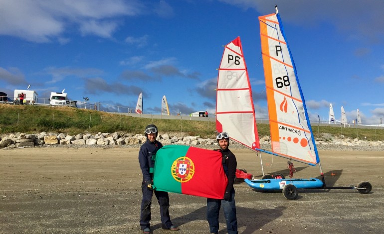 pilotos-da-regiao-representam-portugal-no-mundial-de-carro-a-vela