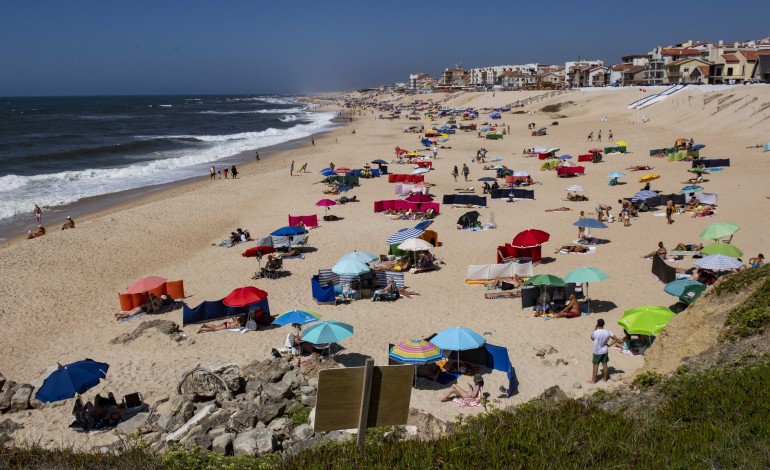 tempestades-levam-quase-metade-da-areia-da-praia-do-pedrogao