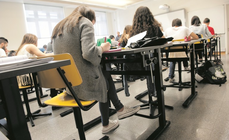 queres-estudar-num-colegio-internacional-inscreve-te