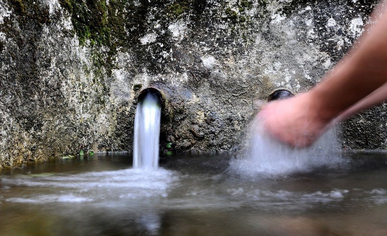 captacao-particular-ligada-a-rede-publica-contaminou-agua-em-famalicao-da-nazare