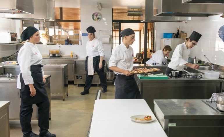 dificuldades-financeiras-obrigam-a-venda-da-escola-profissional-de-leiria