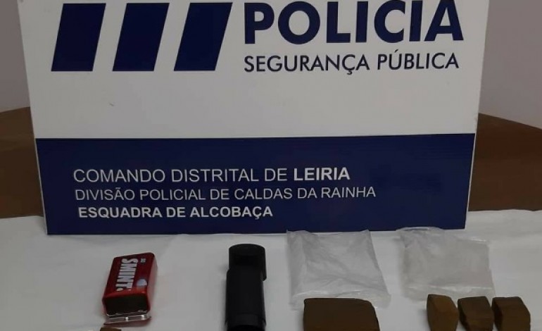 psp-detem-jovem-que-traficava-droga-junto-a-escola-10801