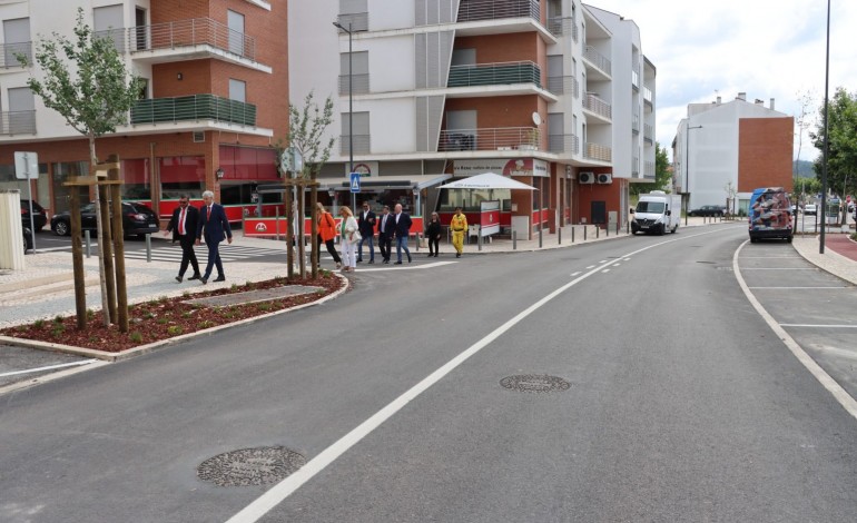 Requalificação da Avenida Dr. Francisco Sá Carneiro foi inaugurada no Dia do Município