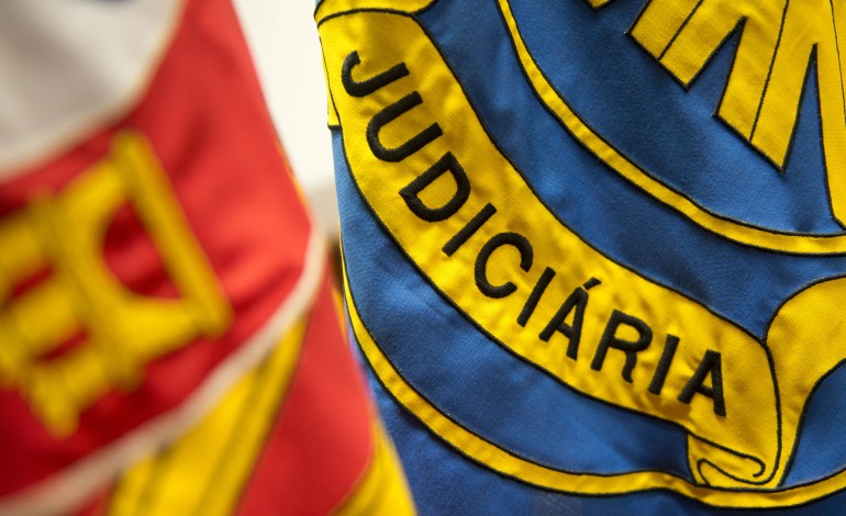 dois-homens-encontrados-mortos-na-marinha-grande