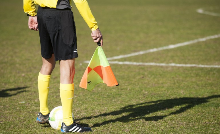 homem-identificado-pela-psp-por-insultos-a-arbitro-estrangeiro