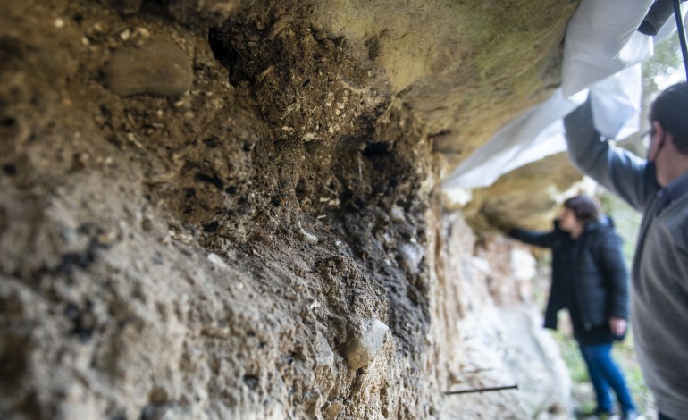 pedida-mais-proteccao-para-sitio-do-lapedo-alvo-de-vandalismo