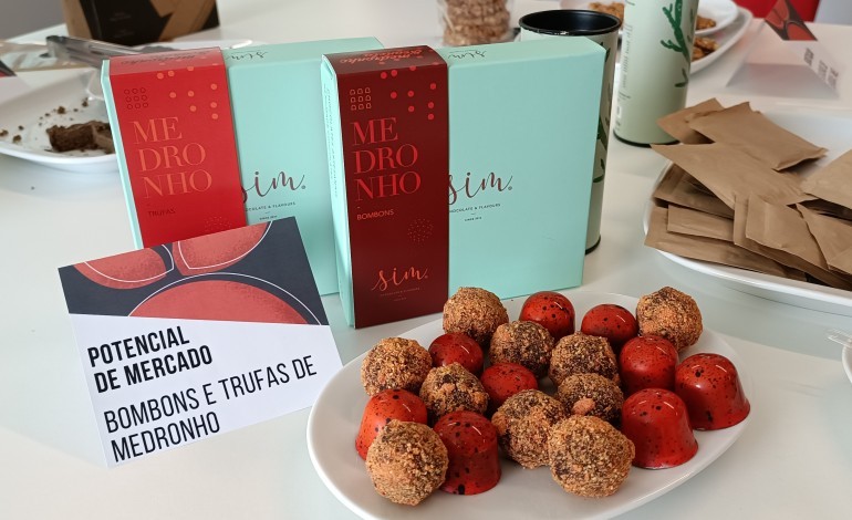 bombons-e-trufas-de-medronho-chegam-as-lojas-a-tempo-do-natal