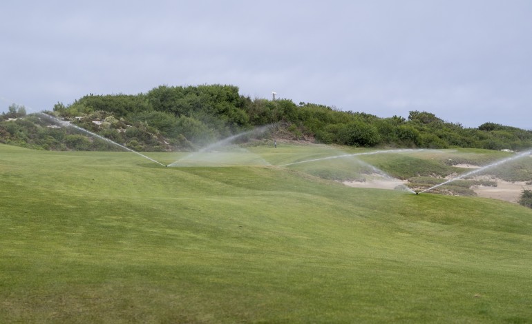 agua-reciclada-rega-campo-de-golfe-em-obidos