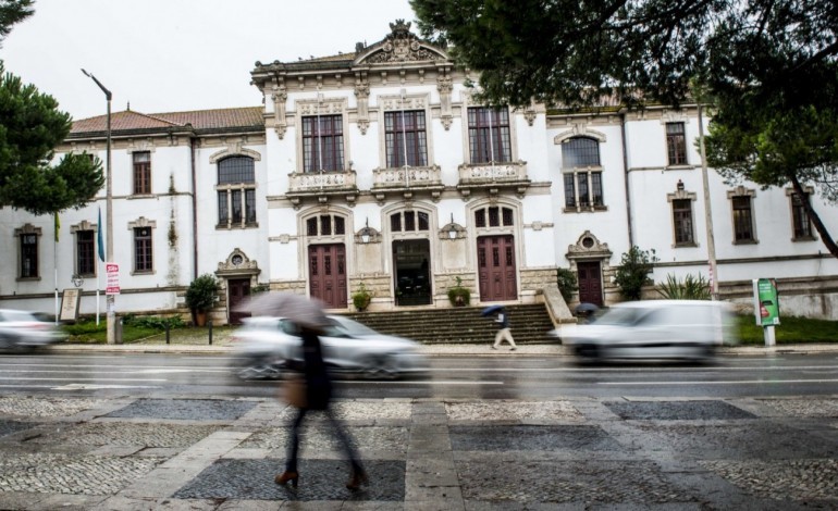 covid-19-pedidos-de-familias-a-camara-de-leiria-para-pagar-renda-estao-a-aumentar