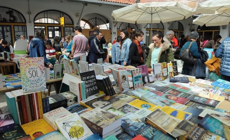 feira-do-livro-de-leiria-passa-a-chamar-se-versatil-e-instala-se-no-jardim-luis-de-camoes