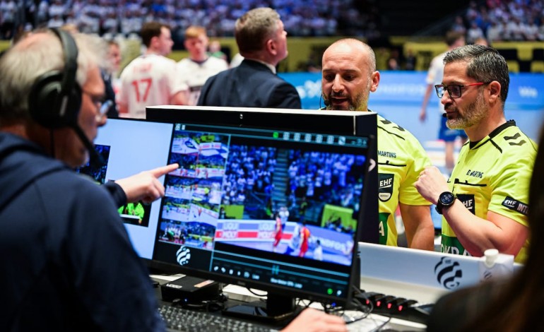 arbitros-de-pombal-dirigem-hoje-jogo-entre-suecia-e-croacia-no-europeu-de-andebol