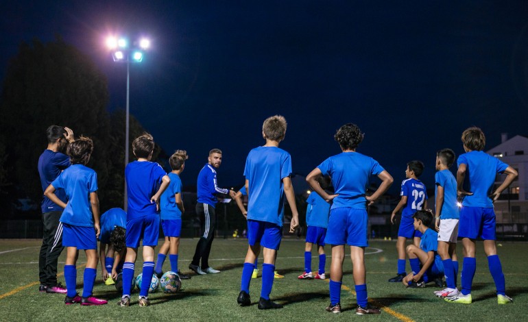 Nas academias de futebol criam-se laços e amizades que “ficam para a vida”