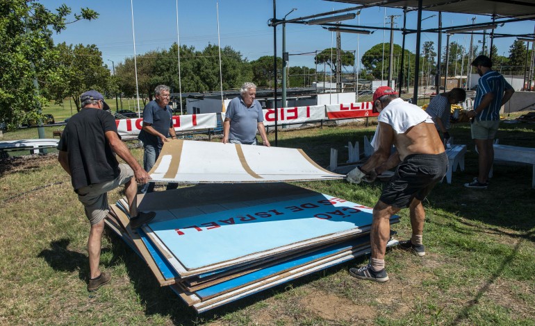 Montagem da Festa do Avante é feita por centenas de voluntários de todo o País