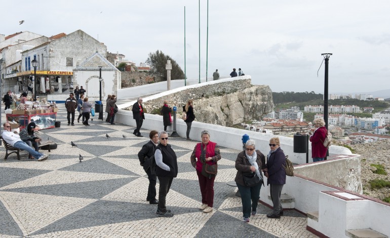 nazare-discute-aplicacao-de-taxa-turistica