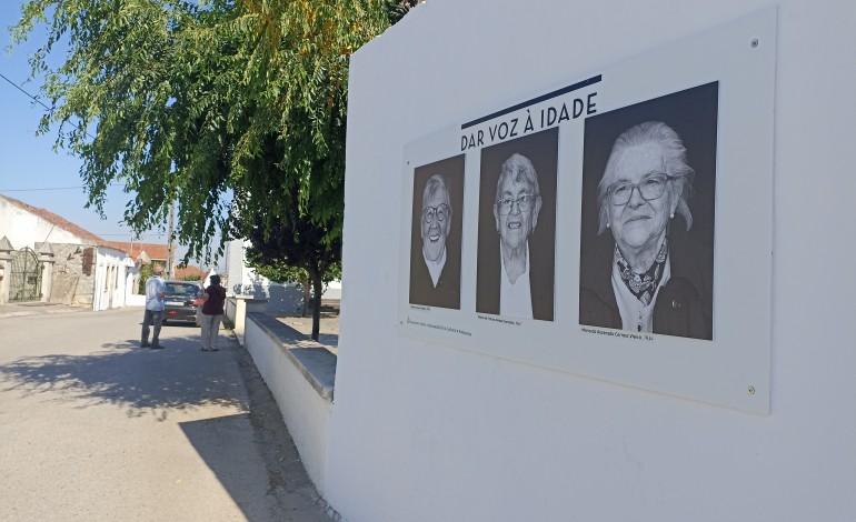 Para o projecto, foram fotografadas 67 pessoas com mais de 85 anos