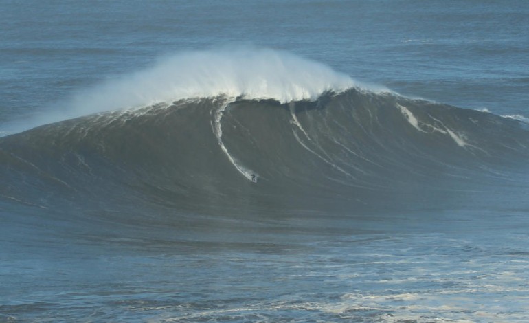 tres-ondas-surfadas-na-nazare-nomeadas-para-a-maior-do-ano-3484