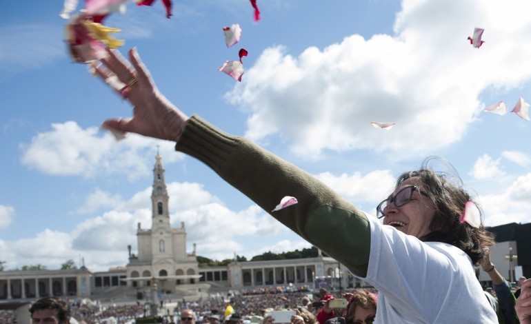 peregrinacao-dos-emigrantes-reune-milhares-de-fieis-em-fatima