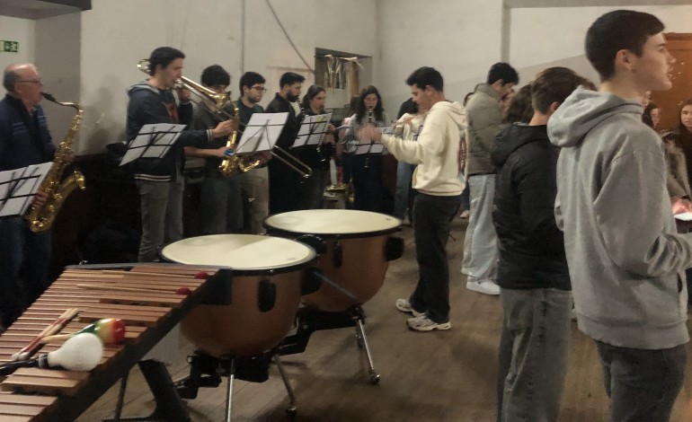 Nenhuma Sombra te Prende ao Chão