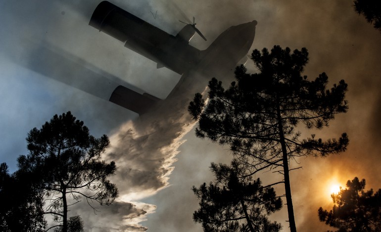 dois-meios-aereos-aptos-para-combater-incendios-a-partir-de-amanha