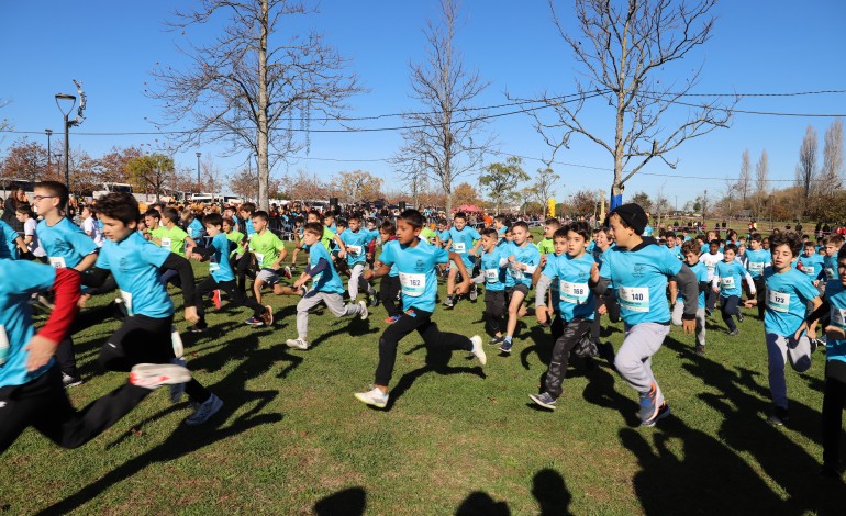 marinha-grande-recebe-fase-distrital-do-corta-mato-escolar