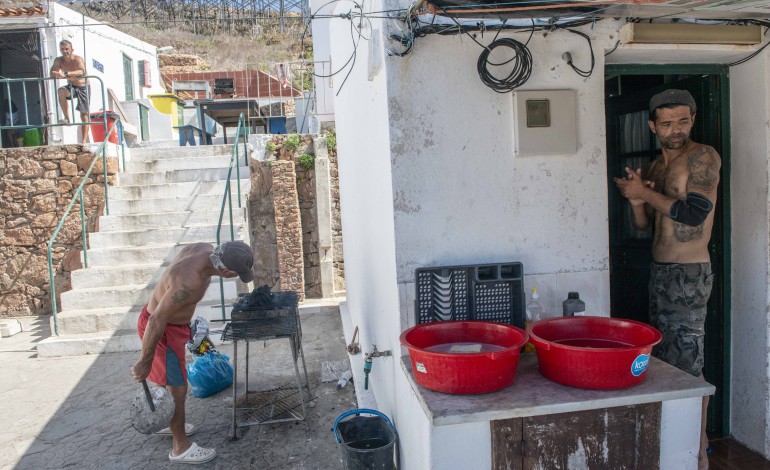 Fotografo nas horas vagas, Toni Branco é um dos pescadores das Berlengas a viver no bairro